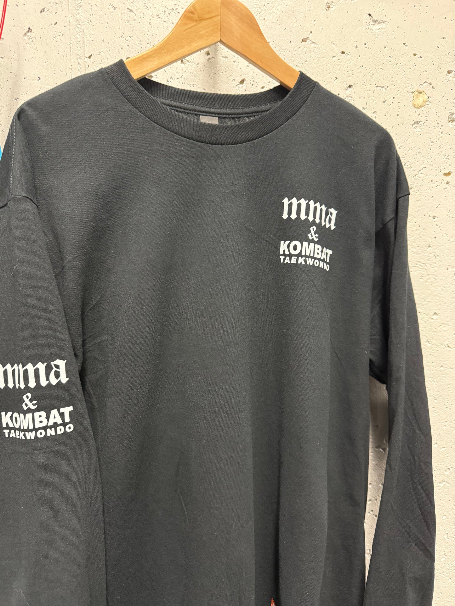 MMA long sleeve shirt with key chain