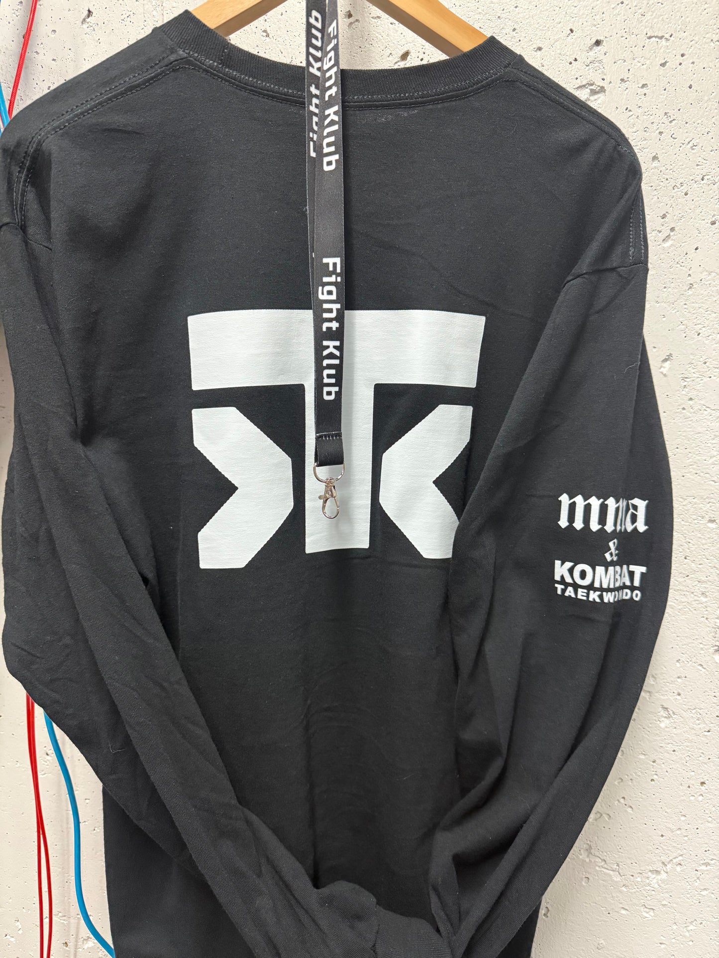 MMA long sleeve shirt with key chain